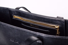 Load image into Gallery viewer, Audrey Tote in Noir