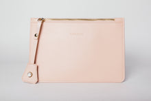 Load image into Gallery viewer, Laura Clutch in Blush
